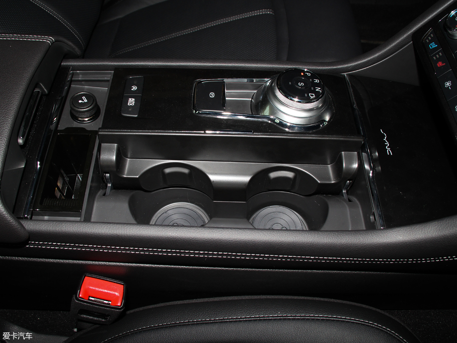 2018ţ EcoBoost 245 r(sh) (gu)V