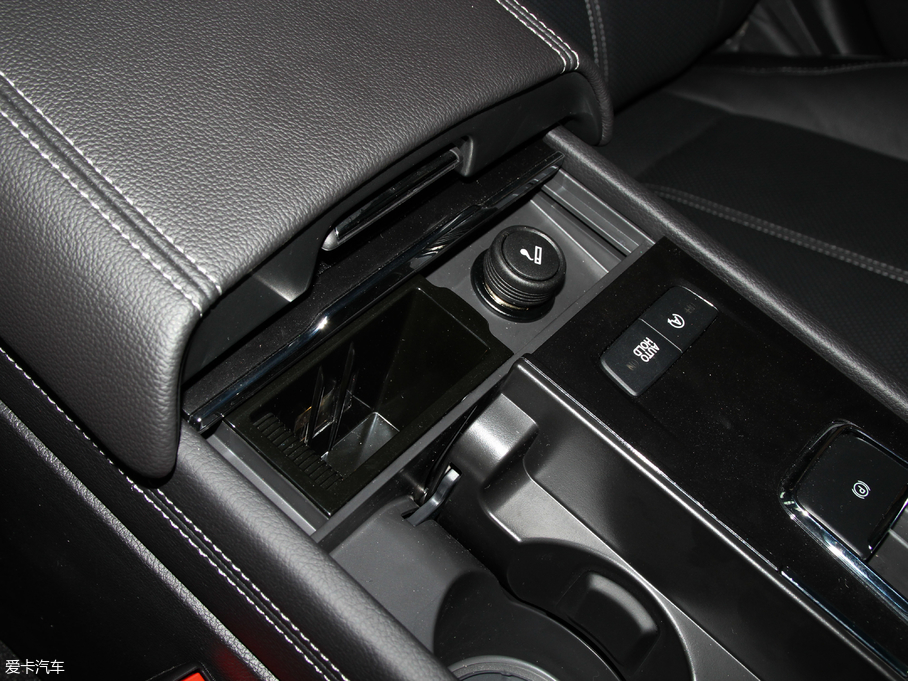 2018ţ EcoBoost 245 r V