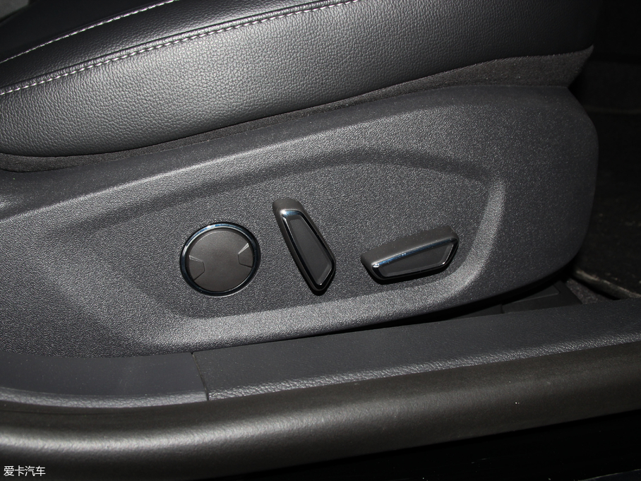 2018ţ EcoBoost 245 r V