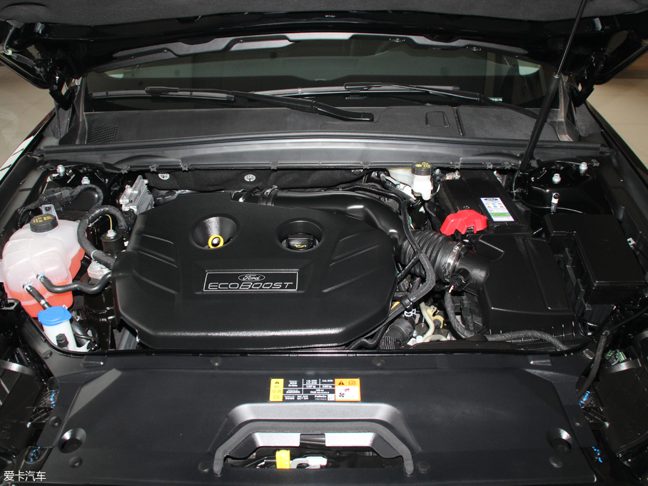 2018ţ EcoBoost 245 r V