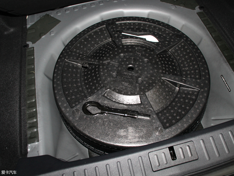 2018ţ EcoBoost 245 r V