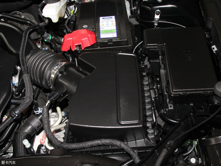 2018ţ EcoBoost 245 r V