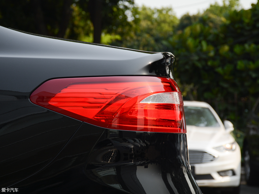 2018ţ EcoBoost 245 Cognac؄e V