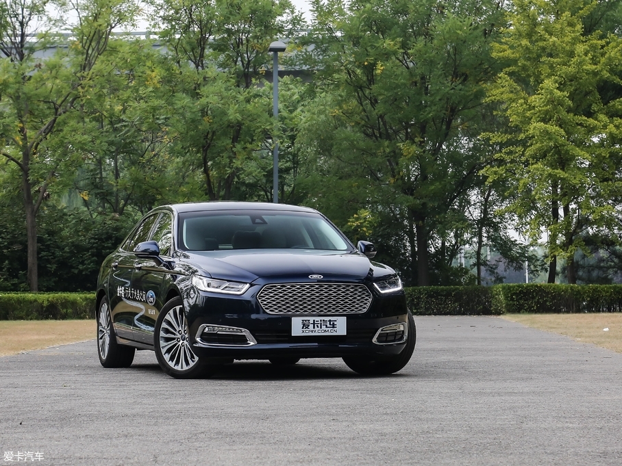 2018ţ EcoBoost 245 LTD V