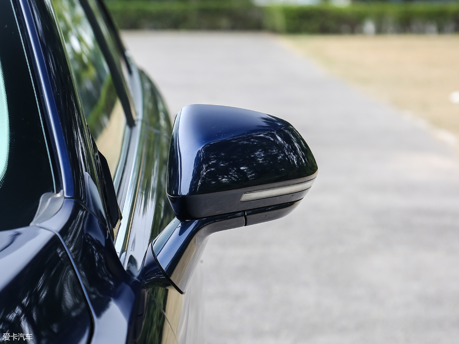 2018ţ EcoBoost 245 LTD V