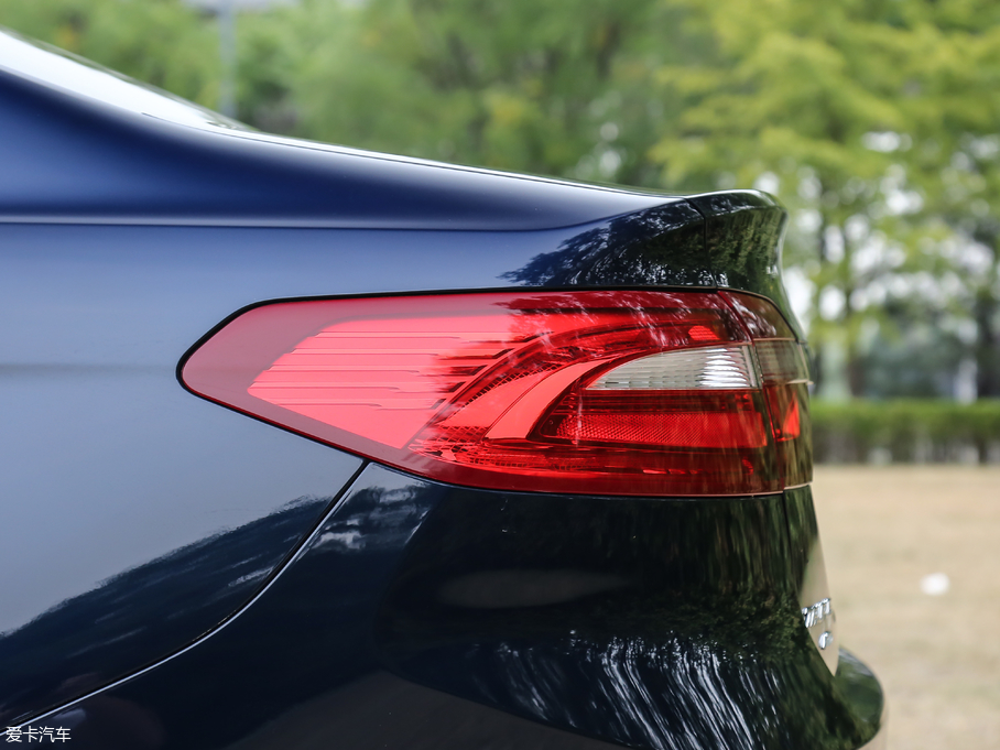 2018ţ EcoBoost 245 LTD V