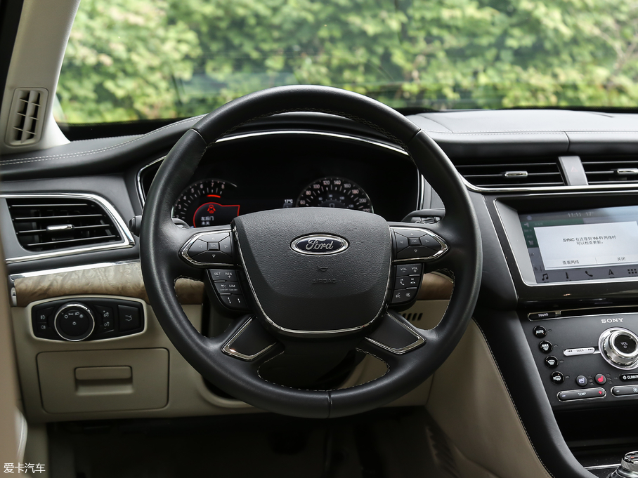 2018ţ EcoBoost 245 LTD V