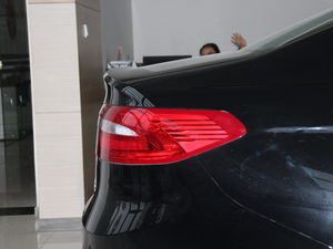 2018EcoBoost 245 r V ^