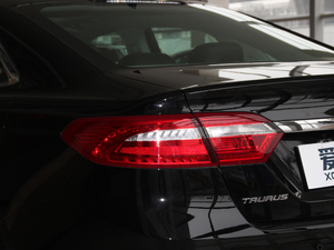 2018EcoBoost 245 r V ^