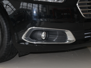 2018EcoBoost 245 r V ^