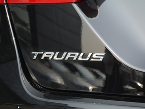 2018EcoBoost 245 Cognac؄e V ^