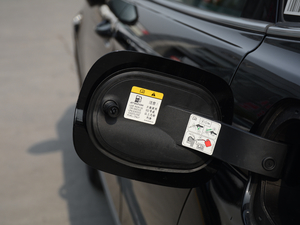 2018EcoBoost 245 Cognac؄e V ^