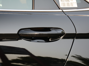 2018EcoBoost 245 Cognac؄e V ^