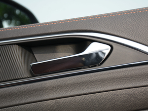 2018EcoBoost 245 Cognac؄e V g