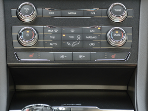 2018EcoBoost 245 Cognac؄e (gu)V п؅^(q)