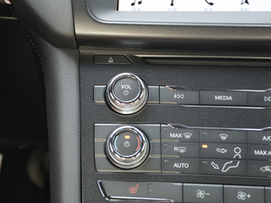 2018EcoBoost 245 Cognac؄e (gu)V п؅^(q)