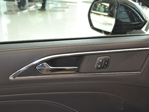 2018EcoBoost 245 ׿Խ V g