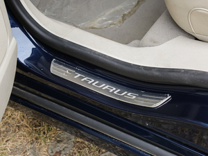 2018EcoBoost 245 LTD V g