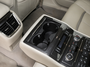 2018EcoBoost 245 LTD V g