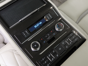 2018EcoBoost 245 LTD V g