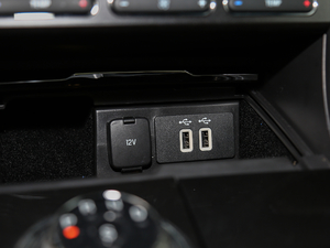 2018EcoBoost 245 LTD V g