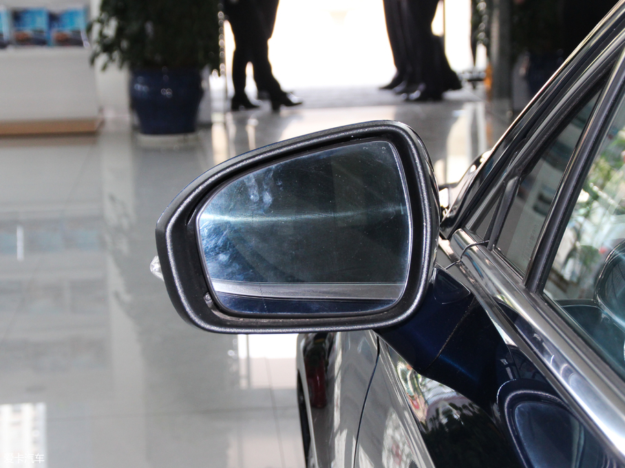 2018ɵϚW EcoBoost 180 r(sh)