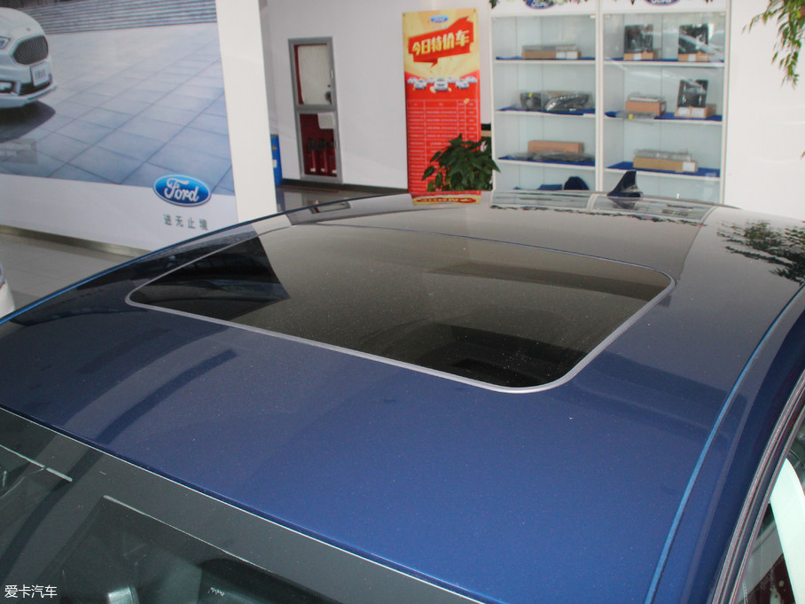 2018ɵϚW EcoBoost 180 r(sh)