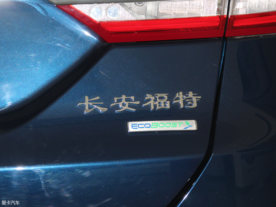 2018ɵϚW EcoBoost 180 r