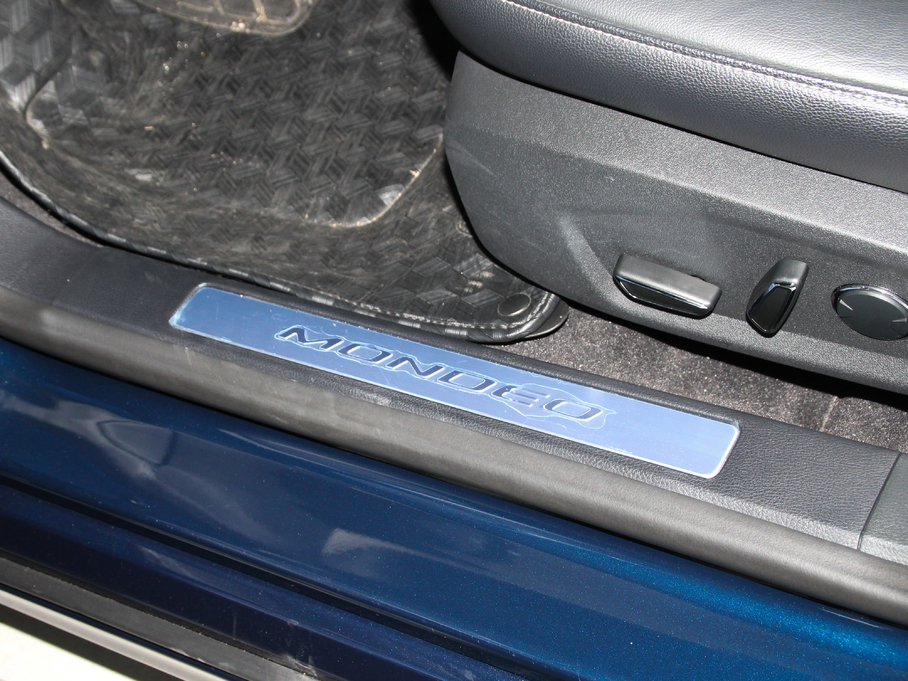 2018ɵϚW EcoBoost 180 r(sh)