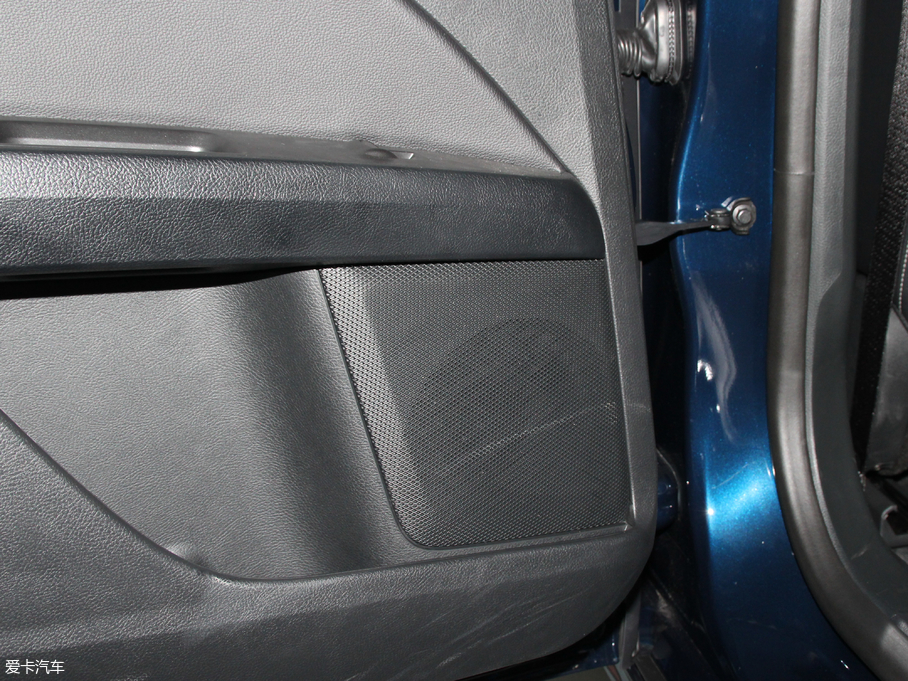 2018ɵϚW EcoBoost 180 r