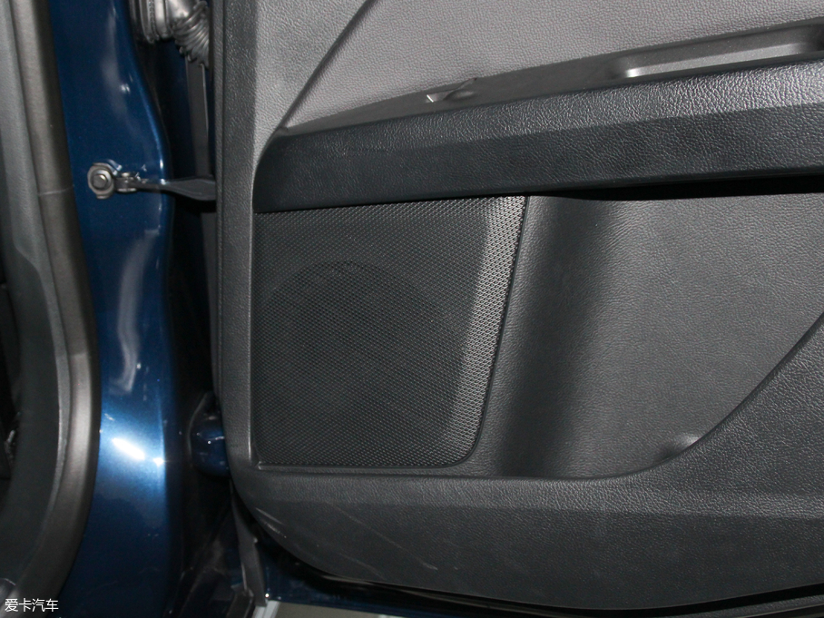 2018ɵϚW EcoBoost 180 r(sh)