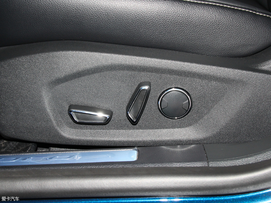 2018ɵϚW EcoBoost 180 r