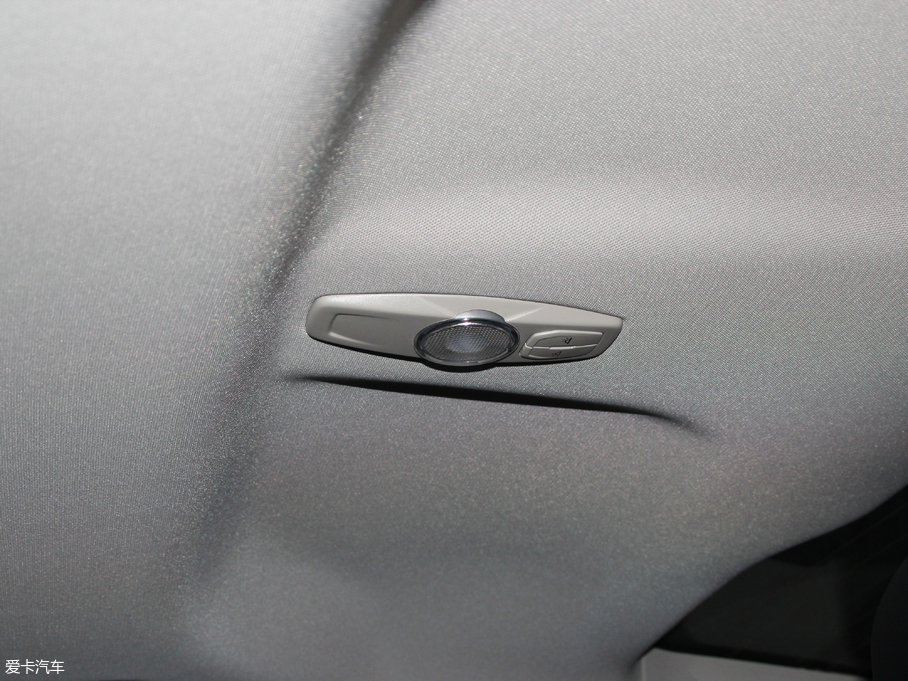 2018ɵϚW EcoBoost 180 r