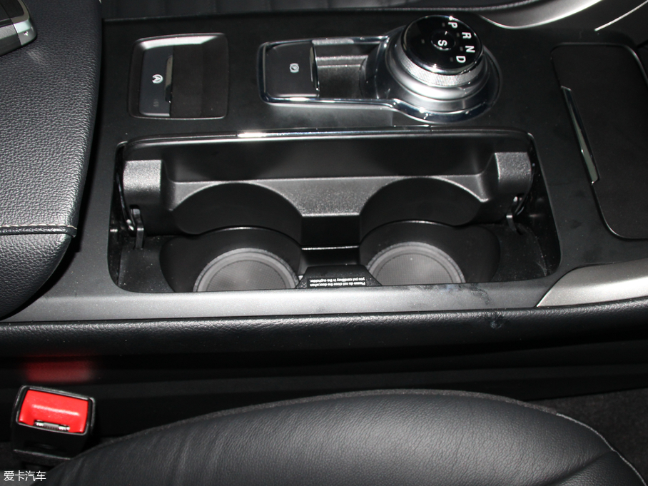 2018ɵϚW EcoBoost 180 r(sh)