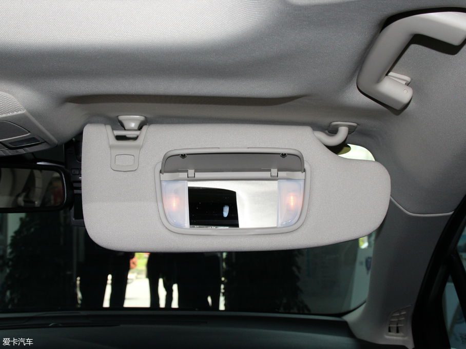 2018ɵϚW EcoBoost 180 r