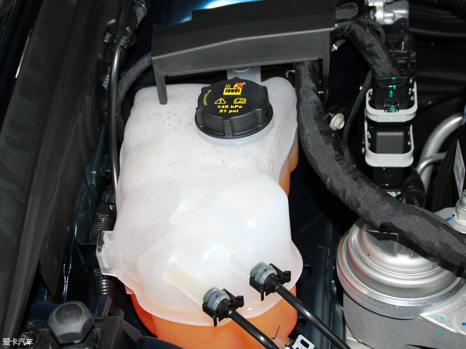 2018ɵϚW EcoBoost 180 r(sh)