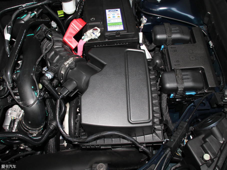 2018ɵϚW EcoBoost 180 r(sh)