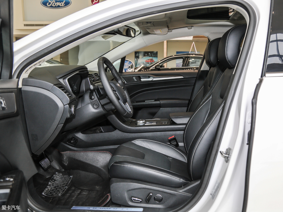 2018ɵϚW EcoBoost 245 Ş