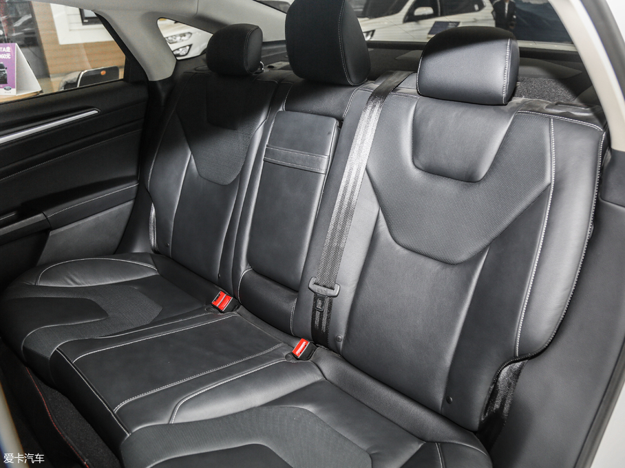 2018ɵϚW EcoBoost 245 Ş