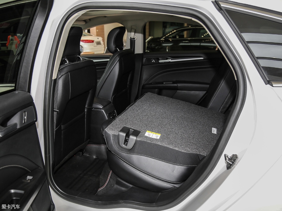 2018ɵϚW EcoBoost 245 Ş