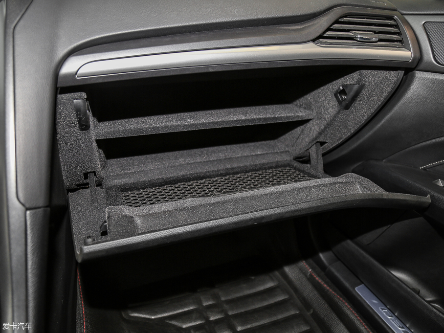 2018ɵϚW EcoBoost 245 Ş