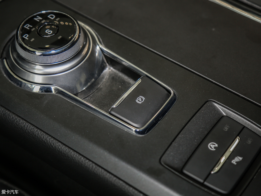 2018ɵϚW EcoBoost 245 Ş