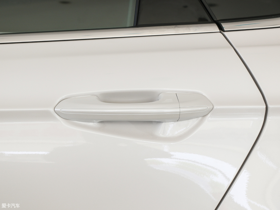 2018ɵϚW EcoBoost 200 Cognac؄e