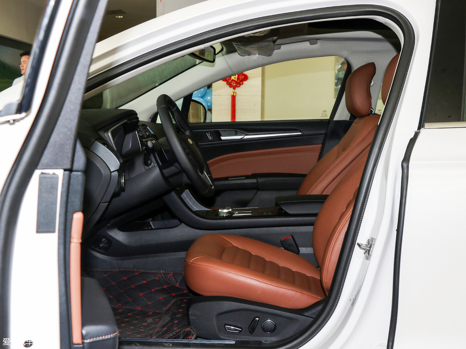 2018ɵϚW EcoBoost 200 Cognac؄e