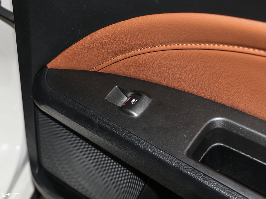 2018ɵϚW EcoBoost 200 Cognac؄e