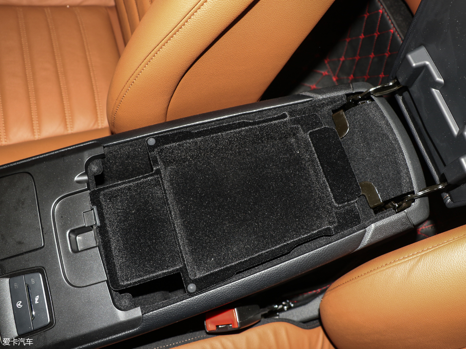 2018ɵϚW EcoBoost 200 Cognac؄e