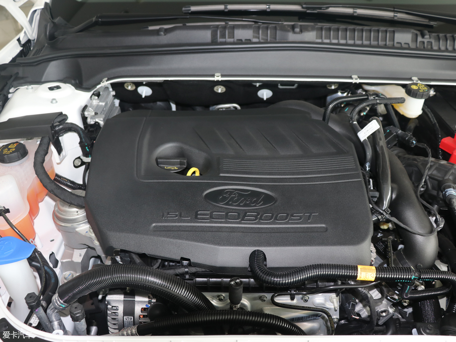 2018ɵϚW EcoBoost 180 r