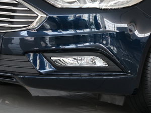 2018EcoBoost 180 r(sh) (x)(ji)^