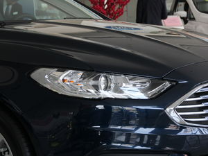 2018EcoBoost 180 r(sh) (x)(ji)^