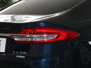 2018EcoBoost 180 r ^